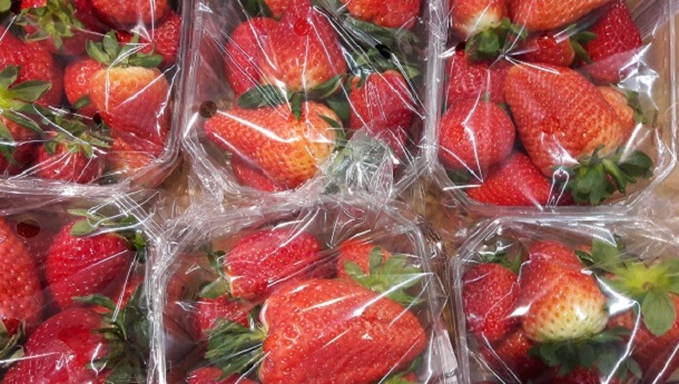 Erdbeeren in Verpackung